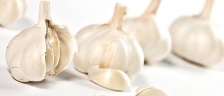 Garlic is a male health product that increases potency. 